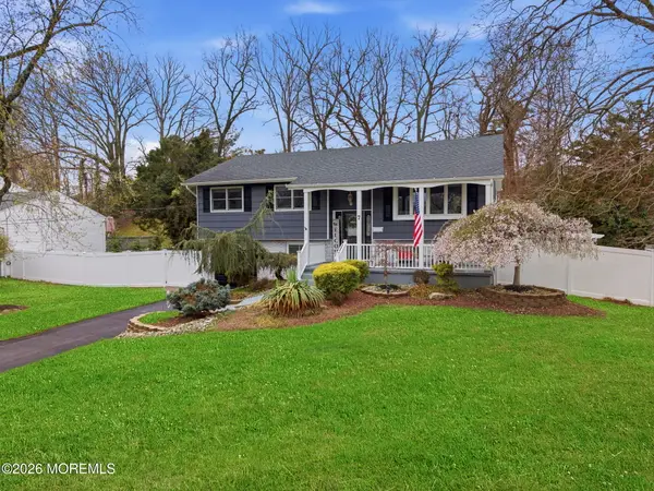 7 Annapolis Drive, Manalapan, NJ 07726