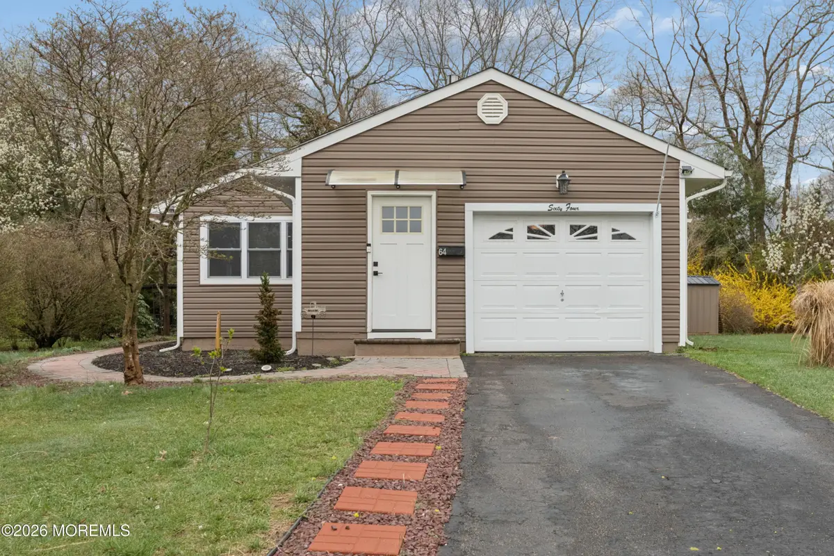 64 Coral Bell Holw, Toms River, NJ 08755 - #1