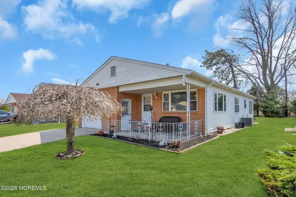 76 Troumaka Street, Toms River, NJ 08757