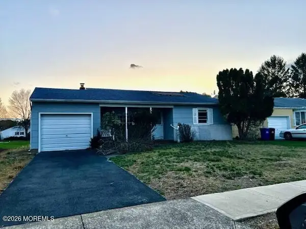 1 Miles Pond Road, Toms River, NJ 08757