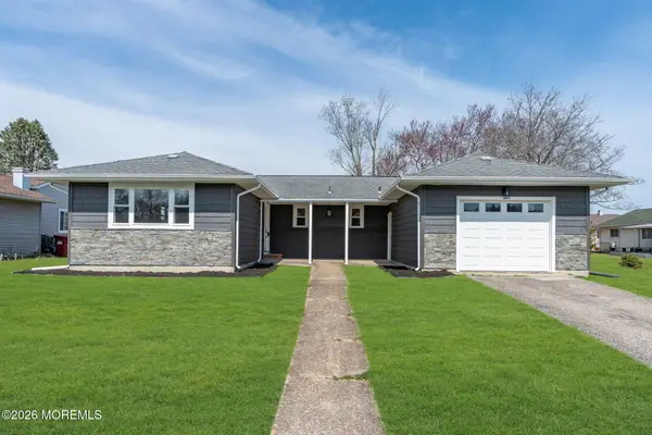 62 Barbados Drive, Toms River, NJ 08757