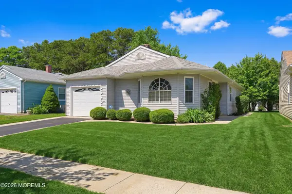 35 Noranda Street, Toms River, NJ 08757