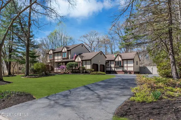 211 Yale Drive, Lincroft, NJ 07738