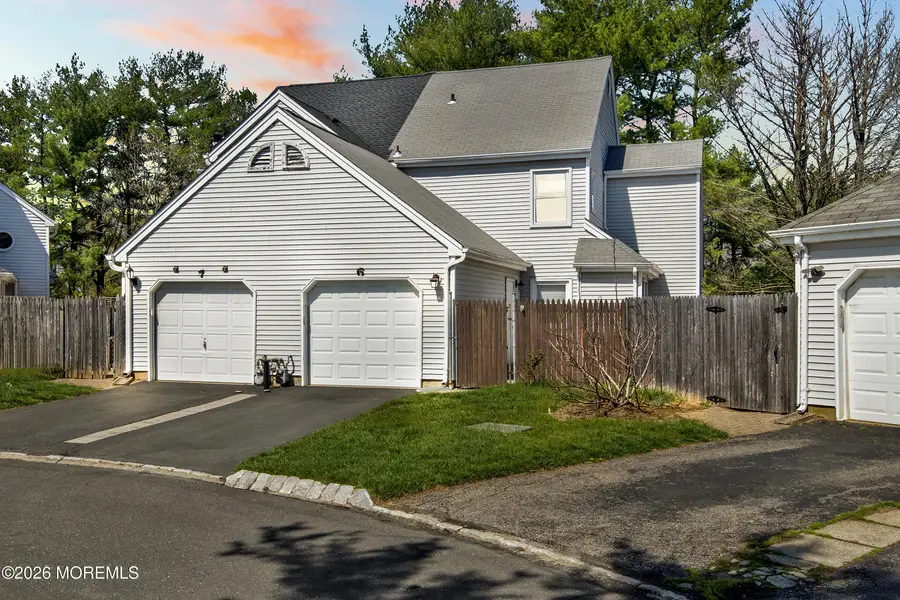 6 Stowe Court, Freehold, NJ 07728 - #2
