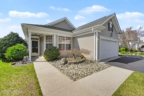 39 Marlow Drive, Jackson, NJ 08527