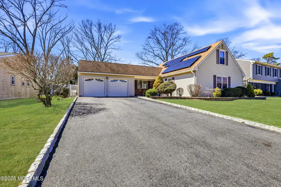 5 Berkshire Drive, Howell, NJ 07731 - #3