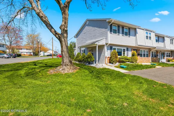 52 Galewood Drive #637, Matawan, NJ 07747