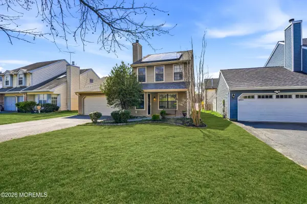 149 Malibu Drive, Eatontown, NJ 07724