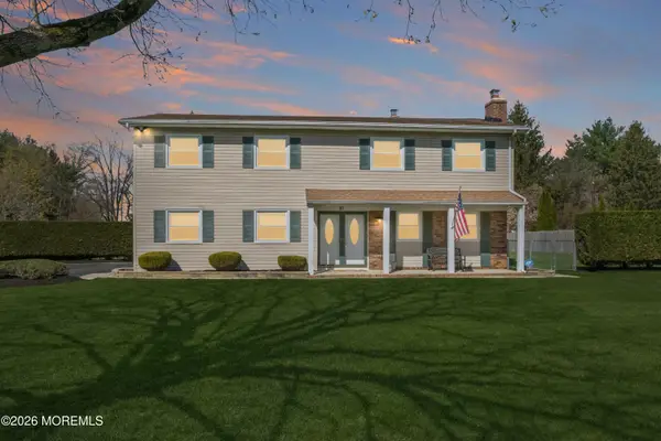 81 Kings Way, Freehold, NJ 07728