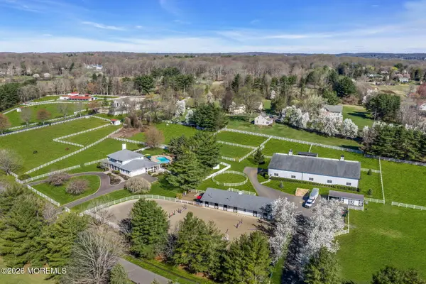 10 Paddock Lane, Colts Neck, NJ 07722