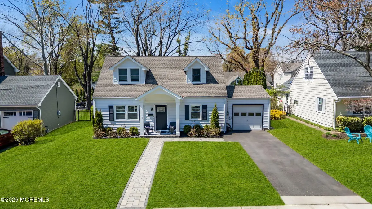 11 Borden Street, Shrewsbury, NJ 07702 - #1