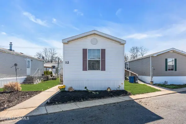 12 Locust Grove, Hazlet, NJ 07730