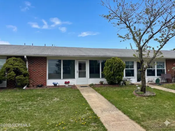 1143B Argyll Circle #B, Lakewood, NJ 08701