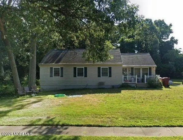 46 Browning Avenue, Bayville, NJ 08721
