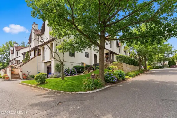22 Tower Hill Drive #1011, Red Bank, NJ 07701