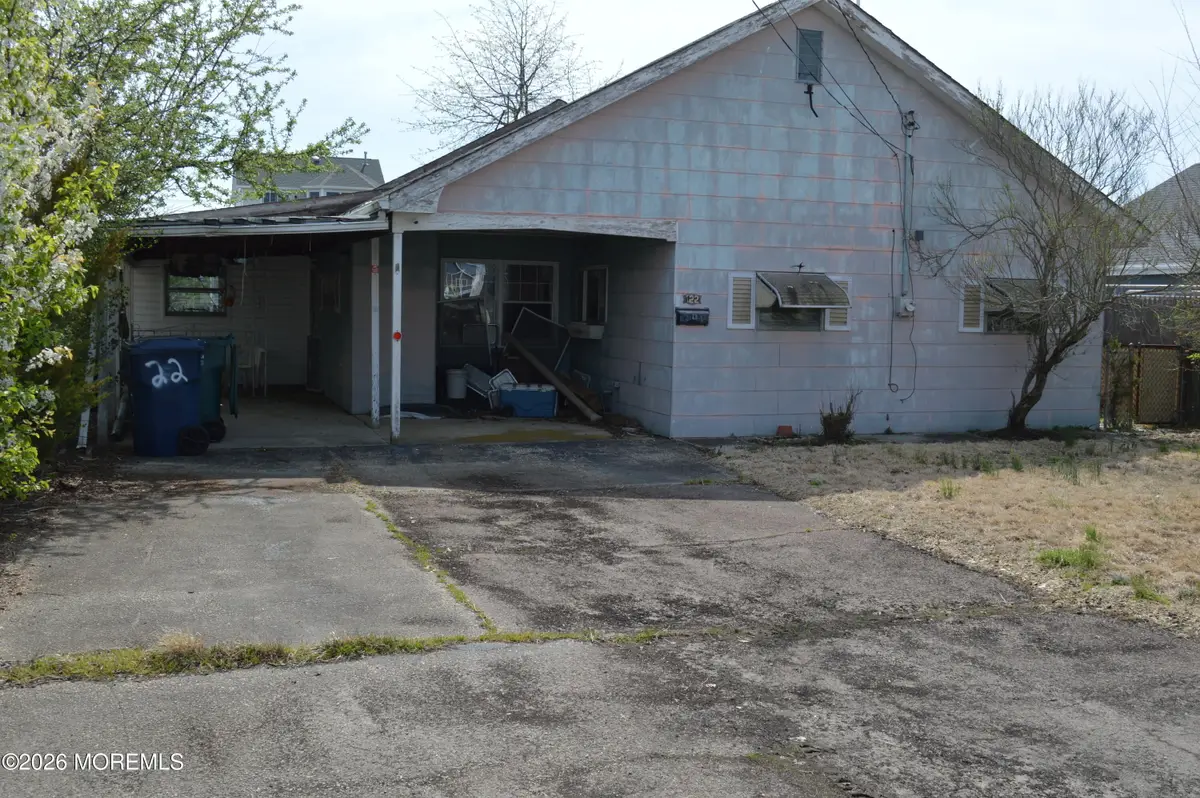 22 Captains Drive, Mystic Island, NJ 08087 - #1