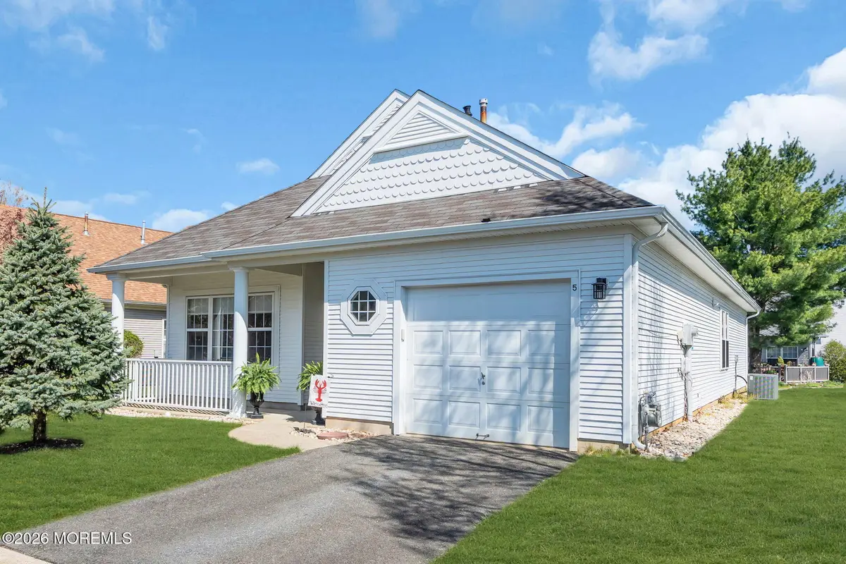 5 Florence Drive, Manchester, NJ 08759 - #1