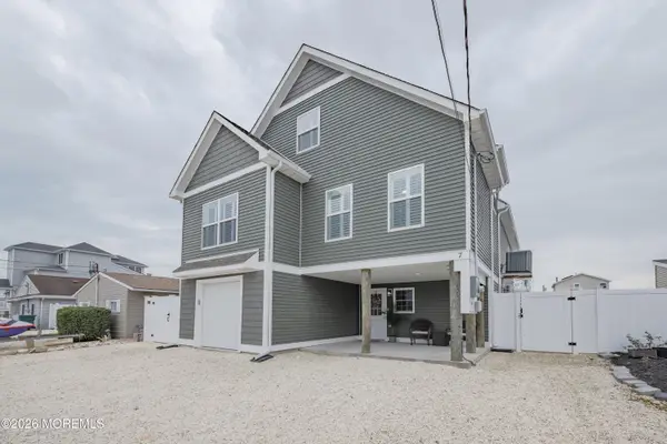 7 Thames Road, Little Egg Harbor, NJ 08087