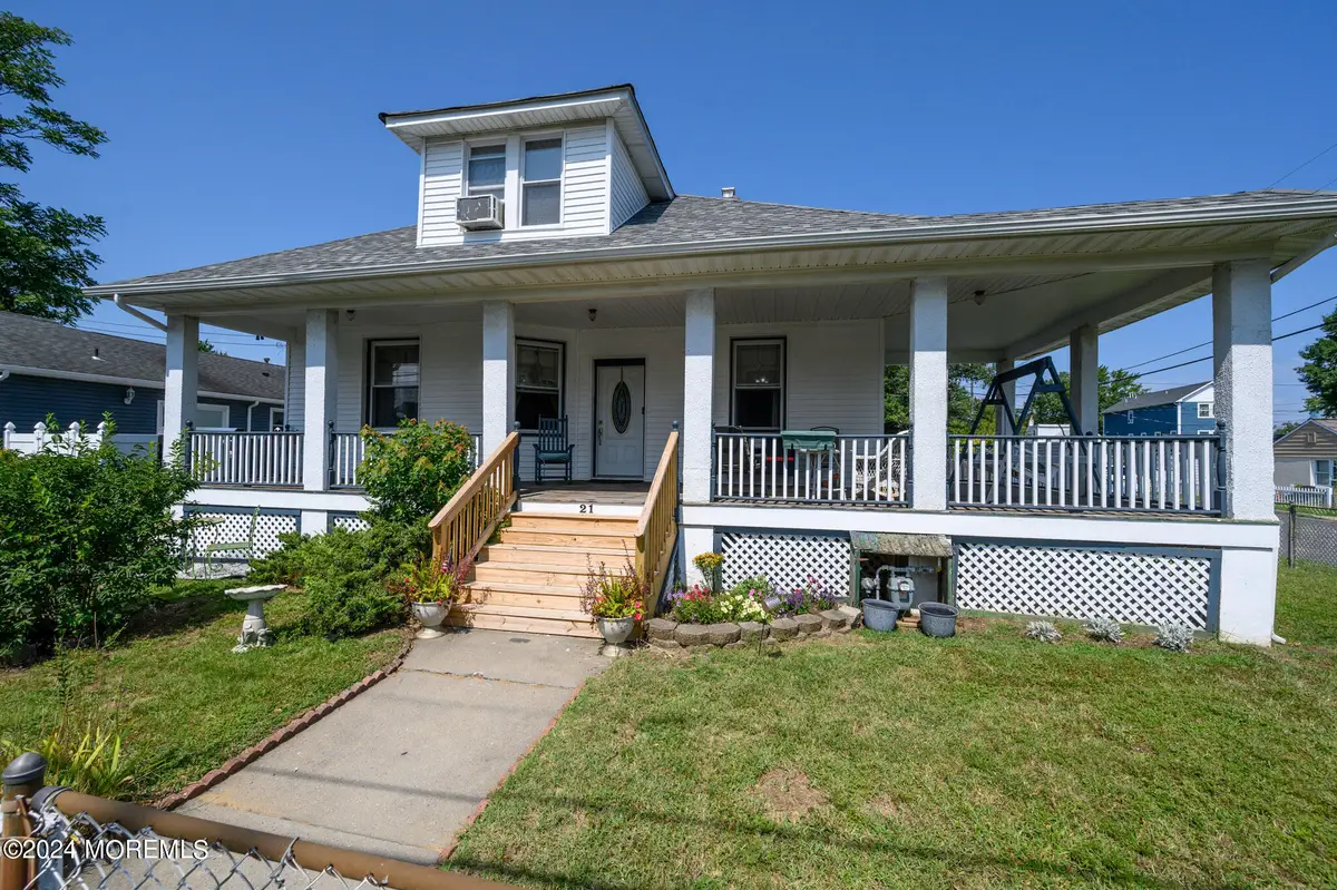 21 Willow Street, Keansburg, NJ 07734 - #1
