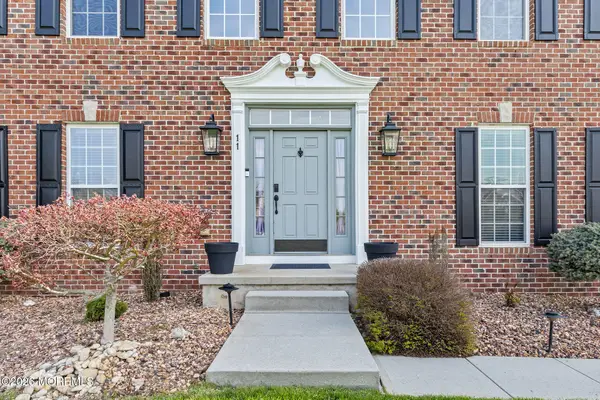 11 Nicholas Court, Cream Ridge, NJ 08514