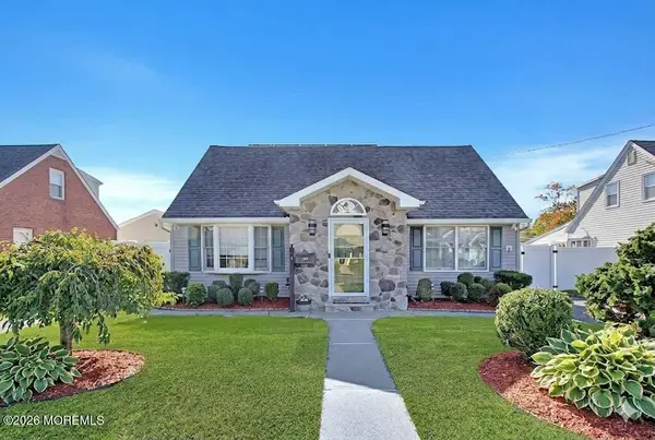 270 Alberta Drive, Saddle Brook, NJ 07663