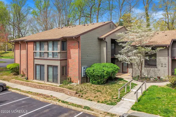 42 Medford Court, Red Bank, NJ 07701