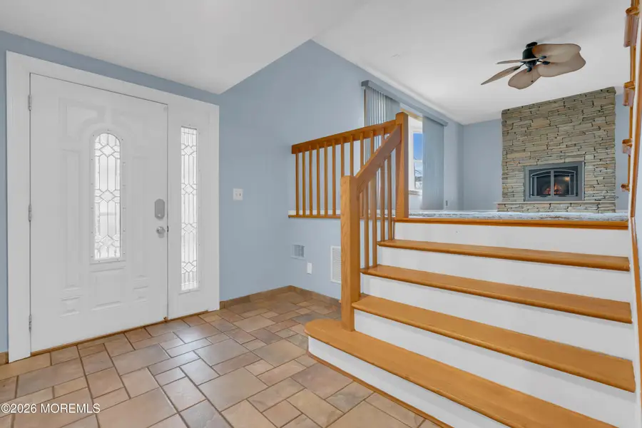 17 Hollywood Drive, Woodbridge, NJ 07095 - #3