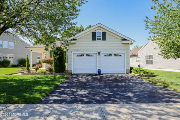 15 Shady Stream Road, Barnegat, NJ 08005