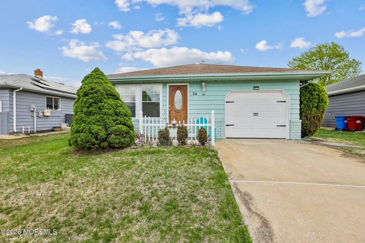 24 Saint Kitts Drive, Toms River, NJ 08757 - #1