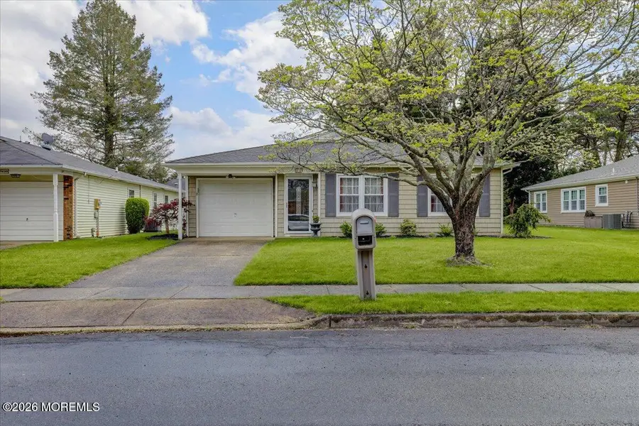 11 Tennis Court, Brick, NJ 08723 - #2