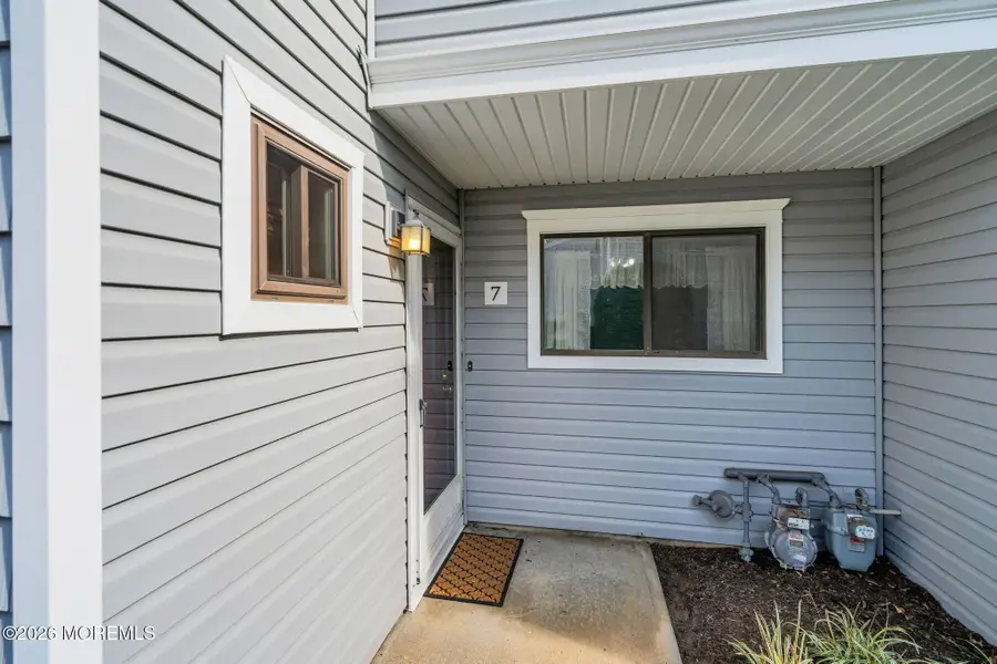 7 Joyce Court, Tinton Falls, NJ 07724 - #3