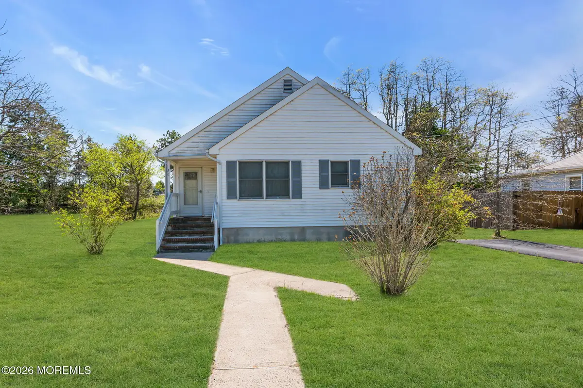 26 1st Avenue, Toms River, NJ 08757 - #1