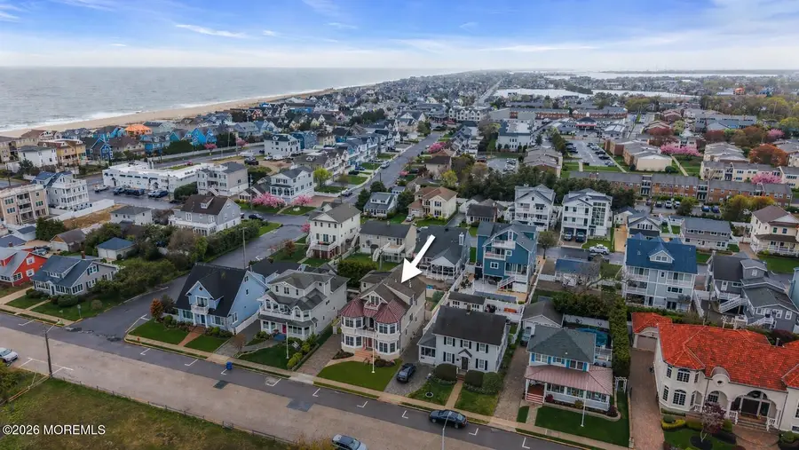 304 Elizabeth Avenue, Point Pleasant Beach, NJ 08742 - #3