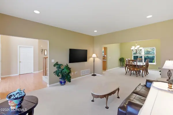 6 Etty Court, Manchester, NJ 08759