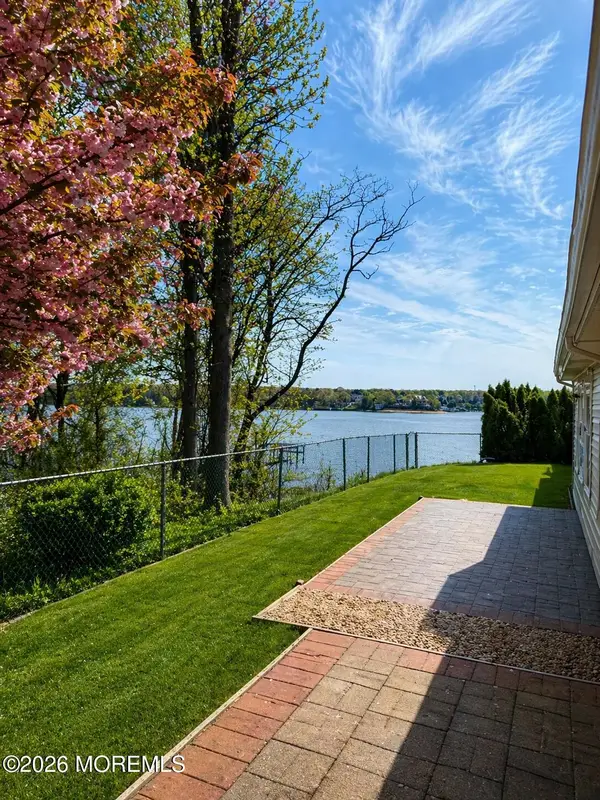 14 Skyline Drive, Brick, NJ 08724