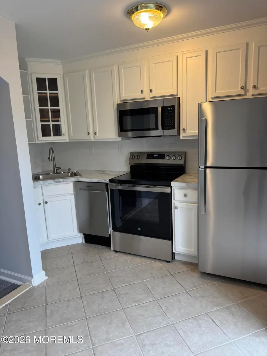96 East Avenue #10, Atlantic Highlands, NJ 07716 - #3