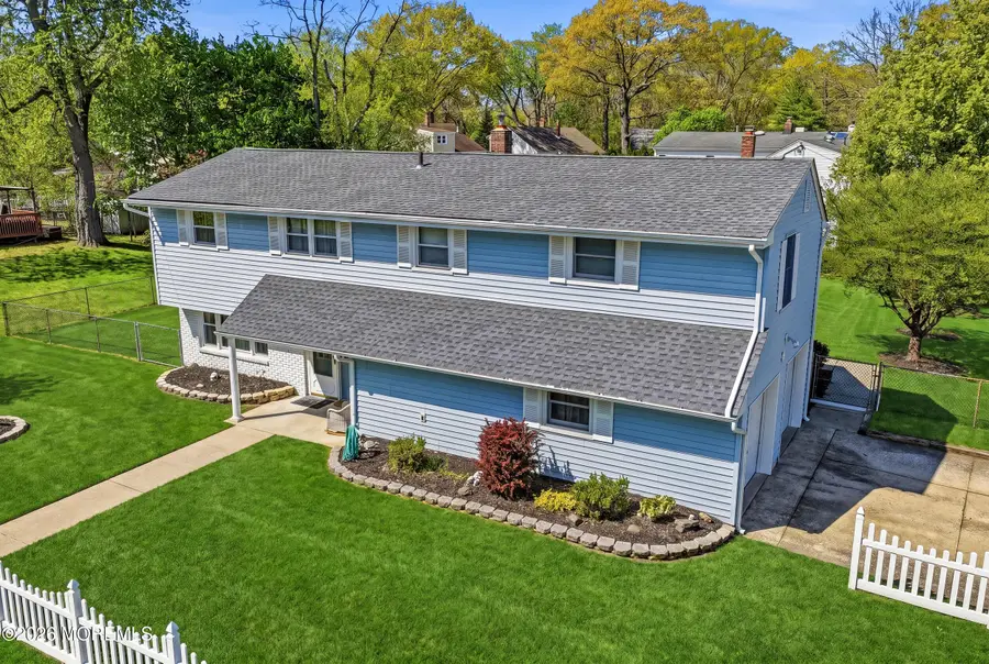 18 Barbara Lane, Oakhurst, NJ 07755 - #2