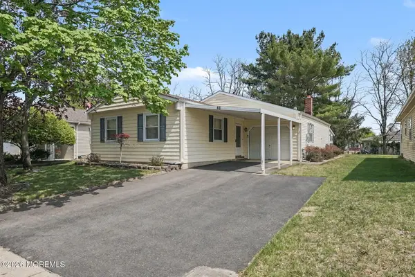24 Encinitas Drive, Toms River, NJ 08757
