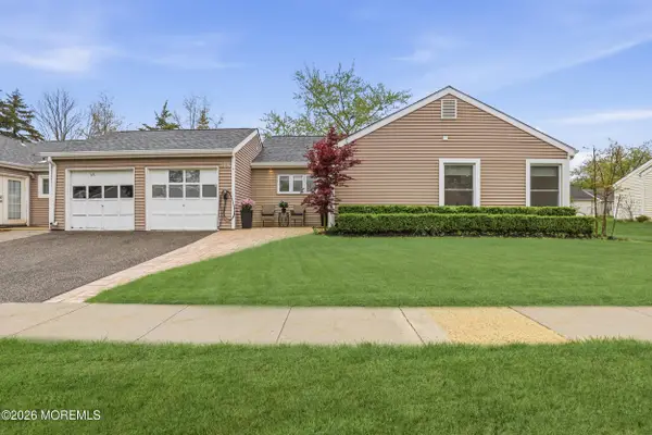 5B Thyme Drive, Lakewood, NJ 08701
