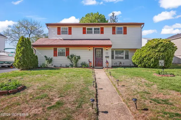 2 Beaver Street, Hazlet, NJ 07730