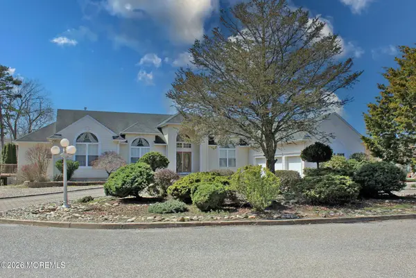 199 Royal Oaks Drive, Waretown, NJ 08758