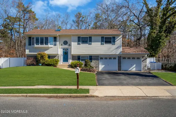 1172 Dell Street, Toms River, NJ 08755