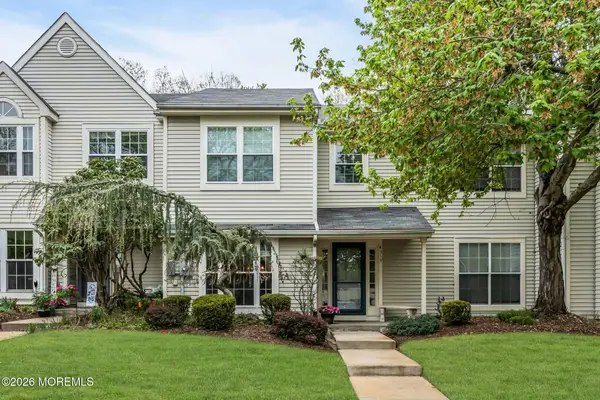 319 Balsam Court, Howell, NJ 07731