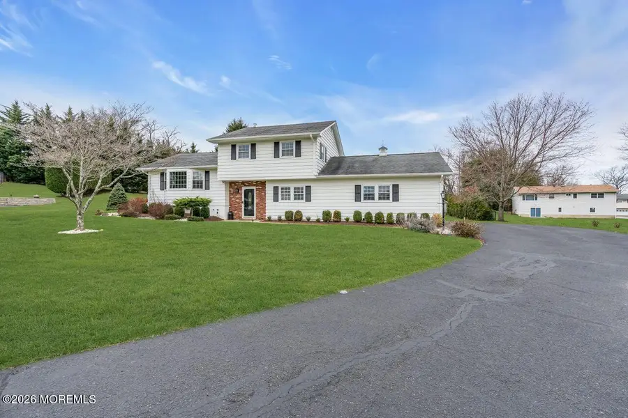5 Travis Court, Monroe, NJ 08831 - #3