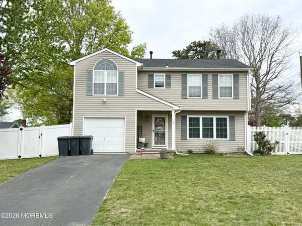933 Delta Lane, Manahawkin, NJ 08050