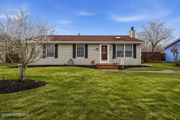 313 Lake Crystalbrook Drive, Little Egg Harbor, NJ 08087