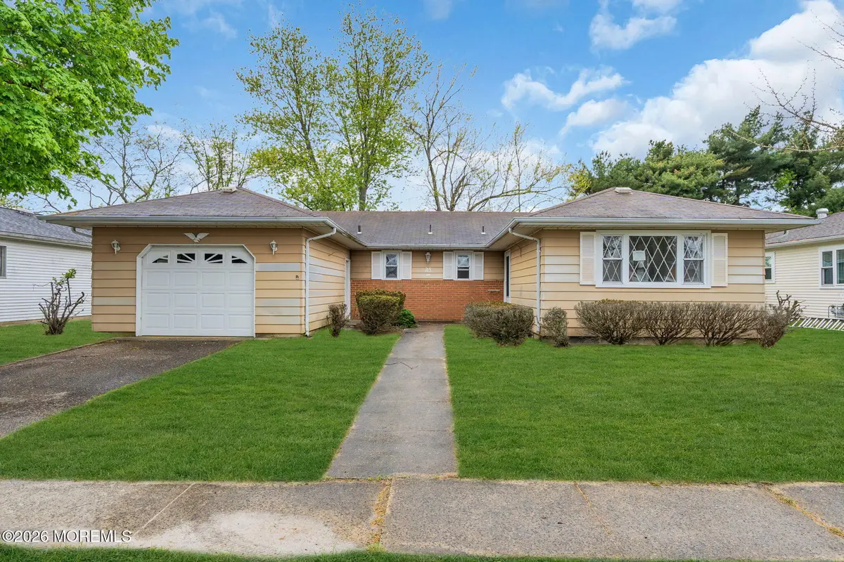 25 Tivoli Street, Toms River, NJ 08757 - #1