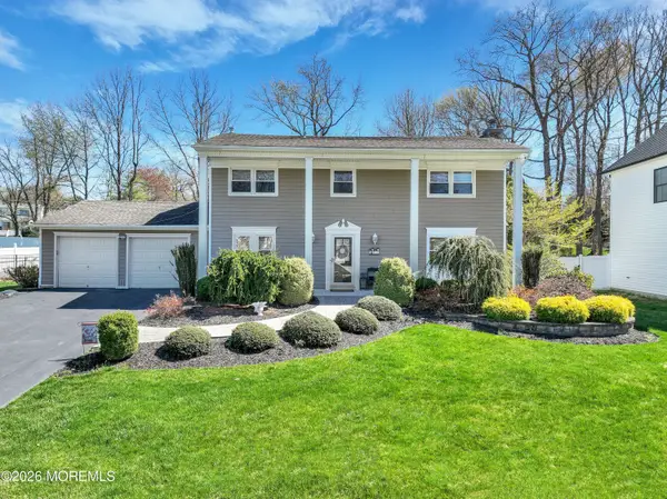 11 Benet Drive, Morganville, NJ 07751