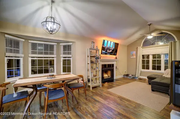 88 Wycombe Place, Franklin Twp, NJ 08873