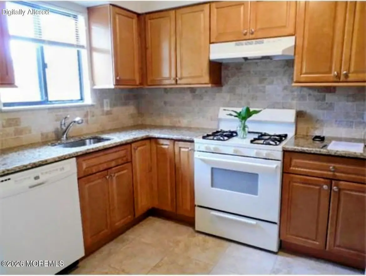 5 Coventry Court #5, Matawan, NJ 07747 - #1